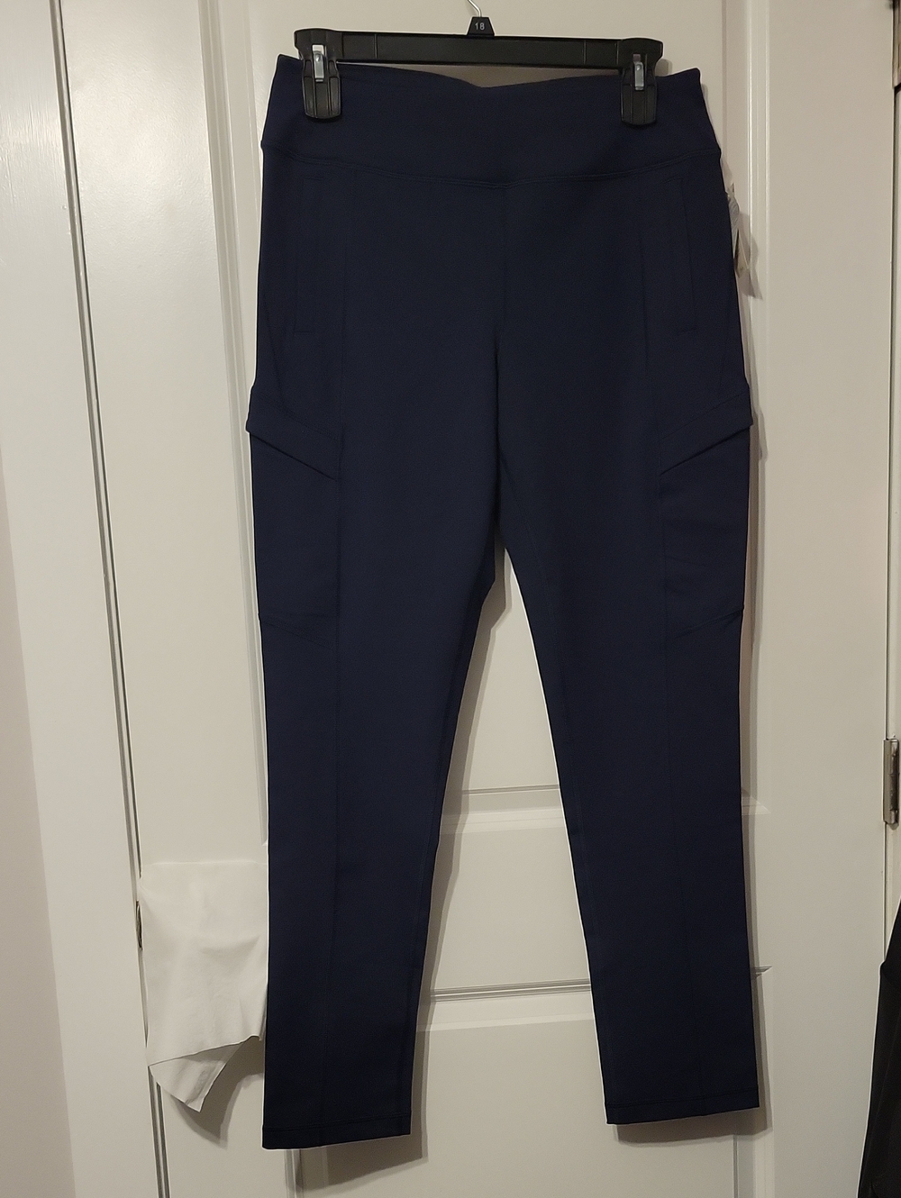 Duluth Trading Womens NoGA Slim Leg Pants Navy, Med X31. NWT.